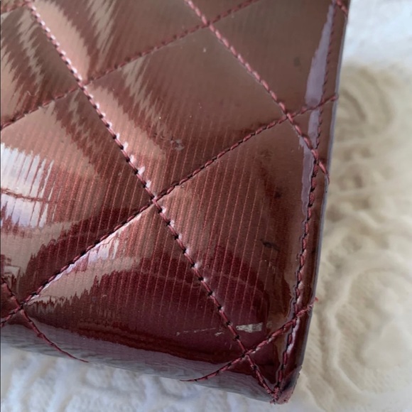 SOLD Chanel Patent Leather Quilted wallet - Picture 9 of 11